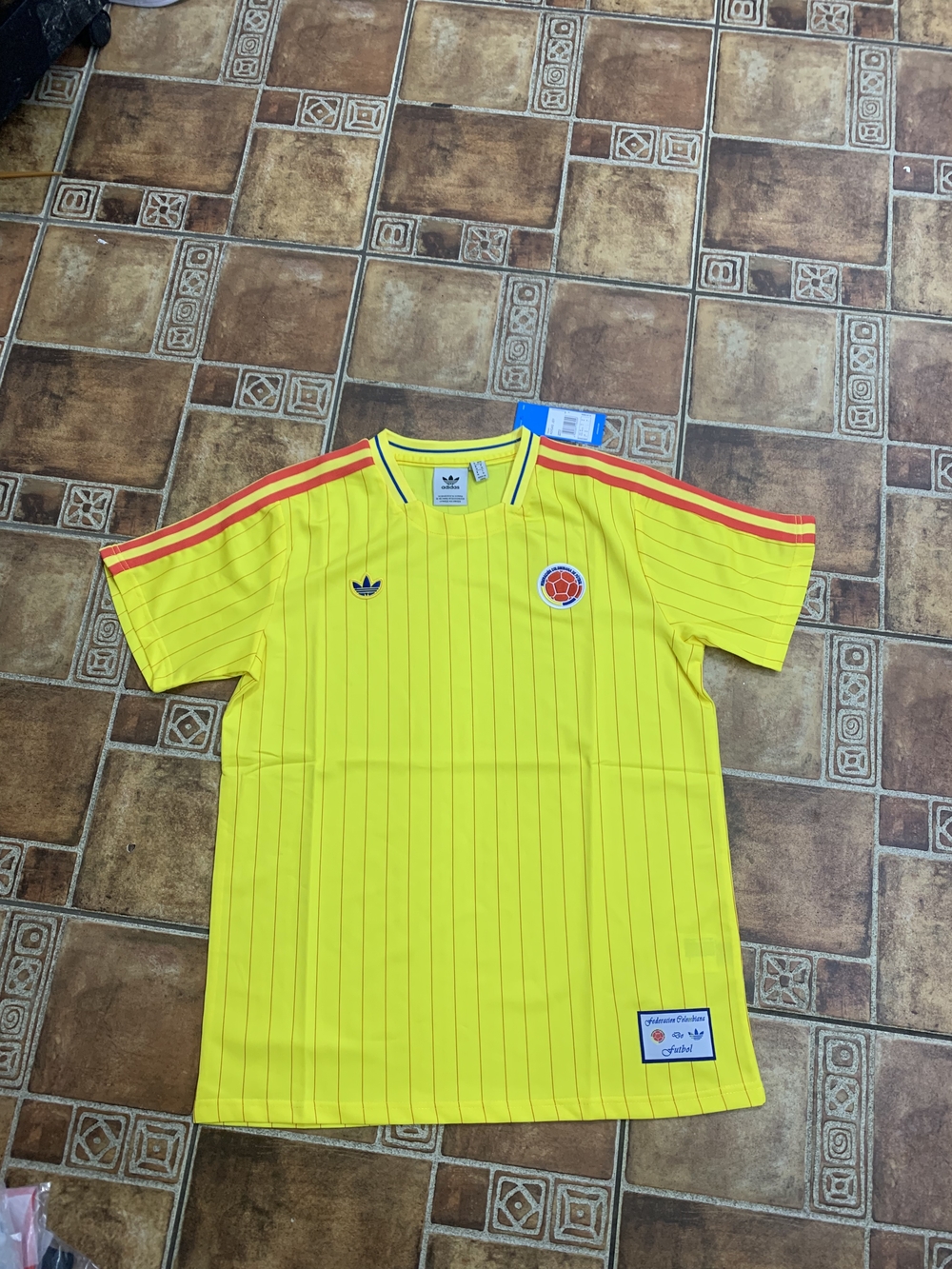 Adidas Originals Colombia 2026 World Cup Terrace Icons Jersey Size M